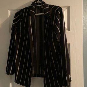 Striped chic black and white blazer